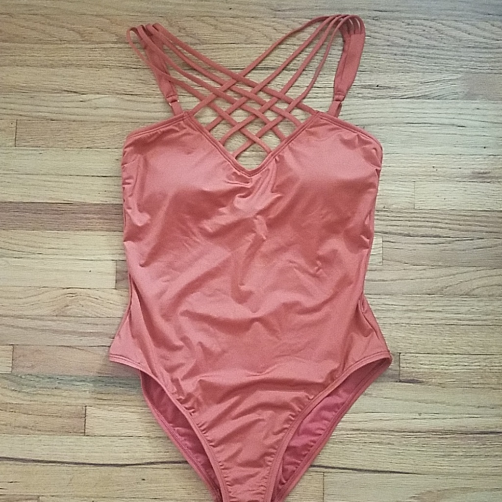 Brand New Kenneth Cole 1pc